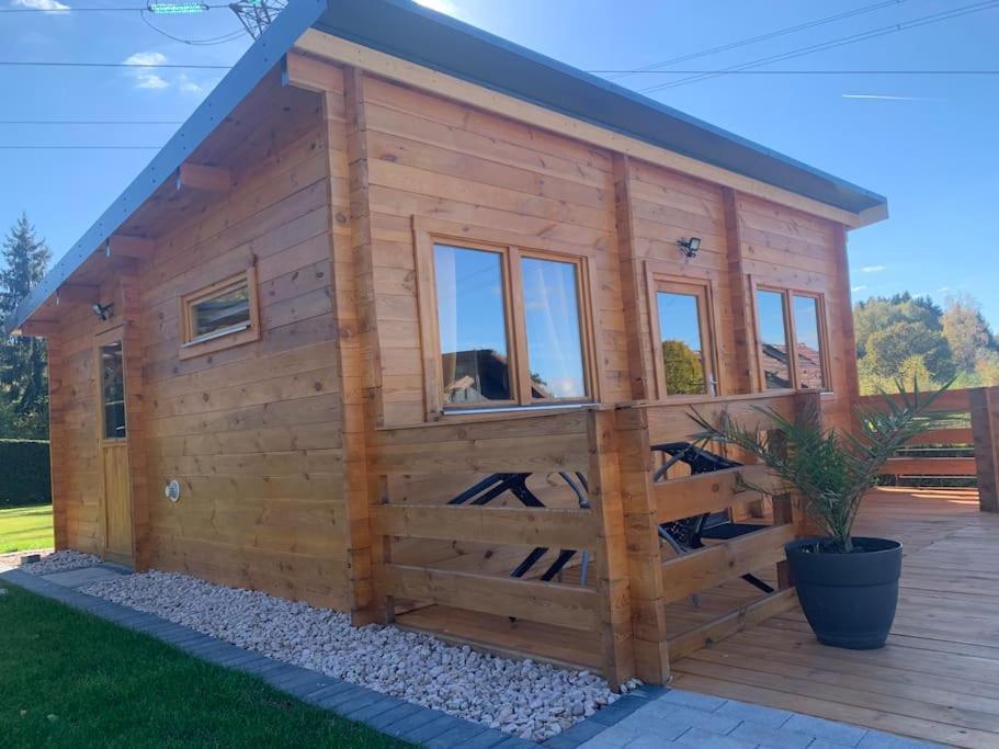 Chalet 2 Personnes Avec Jacuzzi Et Piscine Saisonniere Partagee Corcieux Bagian luar foto